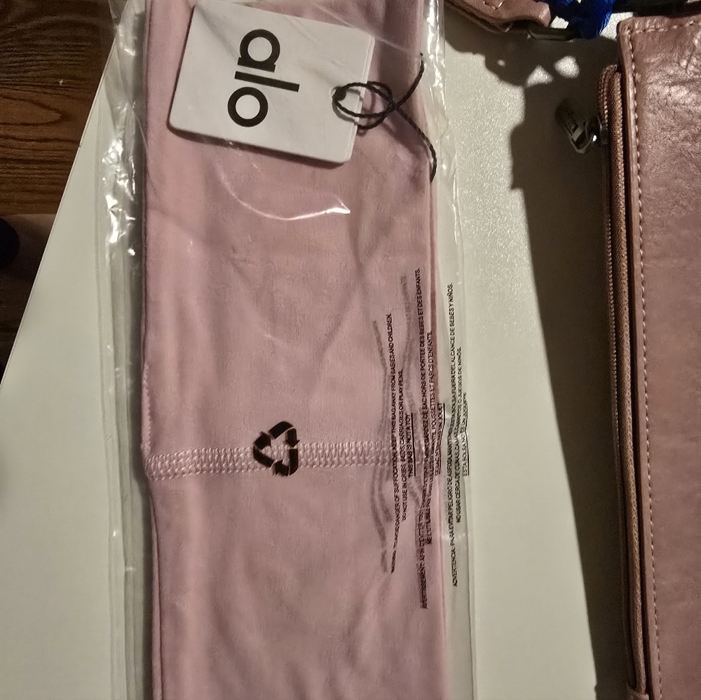 Pink ALO Headband - Picture 2 of 2